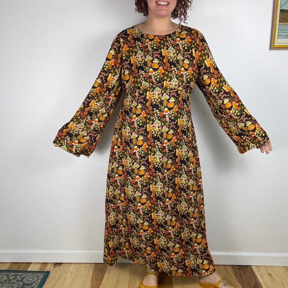 Joanie Clothing Freyja Mushroom Print Maxi Dress 18